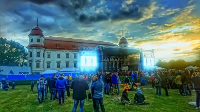 „Evezzünk együtt a fejlődés hullámain” – a Holešovi Regatta photo